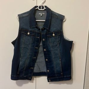Medium wash Denim vest